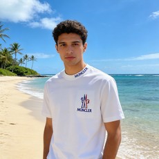 🐴《蒙口 Moncler》VIP高级定制! 2026春夏季新款短袖。这款T恤是夏季男装系列新品,采用丝光 🐴《蒙口 Moncler》VIP高级定制! 2026春夏季新款短袖。这款T恤是夏季男装系列新品,采用丝光