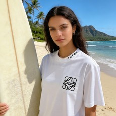 🐴《罗意威 LOEWE》VIP高级定制! 2026春夏季新款短袖。这款T恤是夏季男装系列新品,采用丝光工 🐴《罗意威 LOEWE》VIP高级定制! 2026春夏季新款短袖。这款T恤是夏季男装系列新品,采用丝光工