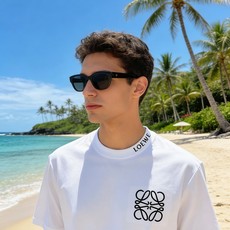 🐴《罗意威 LOEWE》VIP高级定制! 2026春夏季新款短袖。这款T恤是夏季男装系列新品,采用丝光工 🐴《罗意威 LOEWE》VIP高级定制! 2026春夏季新款短袖。这款T恤是夏季男装系列新品,采用丝光工