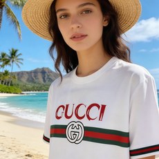 🐴《古奇 GUCCI》VIP高级定制! 2026春夏季新款短袖。这款T恤是夏季男装系列新品,采用丝光工艺 🐴《古奇 GUCCI》VIP高级定制! 2026春夏季新款短袖。这款T恤是夏季男装系列新品,采用丝光工艺