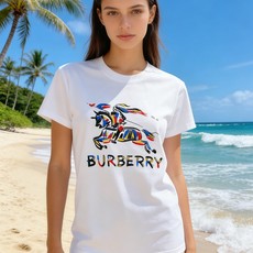 🐴《巴宝莉 Burberry》VIP高级定制! 2026春夏季新款短袖。这款T恤是夏季男装系列新品,采用 🐴《巴宝莉 Burberry》VIP高级定制! 2026春夏季新款短袖。这款T恤是夏季男装系列新品,采用