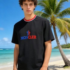 🐴《蒙口 Moncler》VIP高级定制! 2026春夏季新款短袖。这款T恤是夏季男装系列新品,采用丝光 🐴《蒙口 Moncler》VIP高级定制! 2026春夏季新款短袖。这款T恤是夏季男装系列新品,采用丝光