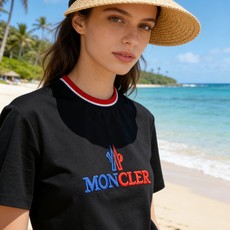 🐴《蒙口 Moncler》VIP高级定制! 2026春夏季新款短袖。这款T恤是夏季男装系列新品,采用丝光 🐴《蒙口 Moncler》VIP高级定制! 2026春夏季新款短袖。这款T恤是夏季男装系列新品,采用丝光