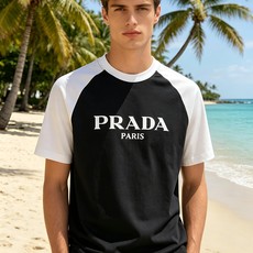 🐴《普拉达 PRADA》VIP高级定制! 2026春夏季新款短袖。这款T恤是夏季男装系列新品,采用丝光工 🐴《普拉达 PRADA》VIP高级定制! 2026春夏季新款短袖。这款T恤是夏季男装系列新品,采用丝光工