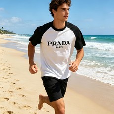 🐴《普拉达 PRADA》VIP高级定制! 2026春夏季新款短袖。这款T恤是夏季男装系列新品,采用丝光工 🐴《普拉达 PRADA》VIP高级定制! 2026春夏季新款短袖。这款T恤是夏季男装系列新品,采用丝光工