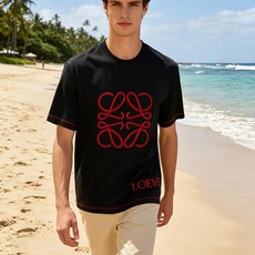 🐴《罗意威 LOEWE》VIP高级定制! 2026春夏季新款短袖。这款T恤是夏季男装系列新品,采用丝光工 🐴《罗意威 LOEWE》VIP高级定制! 2026春夏季新款短袖。这款T恤是夏季男装系列新品,采用丝光工