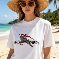 🐴《巴宝莉 Burberry》VIP高级定制! 2026春夏季新款短袖。这款T恤是夏季男装系列新品,采用 🐴《巴宝莉 Burberry》VIP高级定制! 2026春夏季新款短袖。这款T恤是夏季男装系列新品,采用