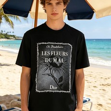 🐴《迪奥 Dior》VIP高级定制! 2026春夏季新款短袖。这款T恤是夏季男装系列新品,采用丝光工艺进 🐴《迪奥 Dior》VIP高级定制! 2026春夏季新款短袖。这款T恤是夏季男装系列新品,采用丝光工艺进
