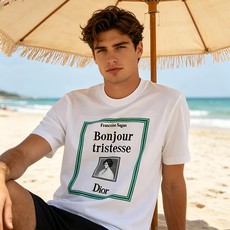 🐴《迪奥 Dior》VIP高级定制! 2026春夏季新款短袖。这款T恤是夏季男装系列新品,采用丝光工艺进 🐴《迪奥 Dior》VIP高级定制! 2026春夏季新款短袖。这款T恤是夏季男装系列新品,采用丝光工艺进