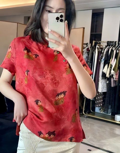 Elegant Chinese Style Jacquard Oblique Button Blouse with Figure & Floral Print 1 Elegant Chinese Style Jacquard Oblique Button Blouse with Figure & Floral Print