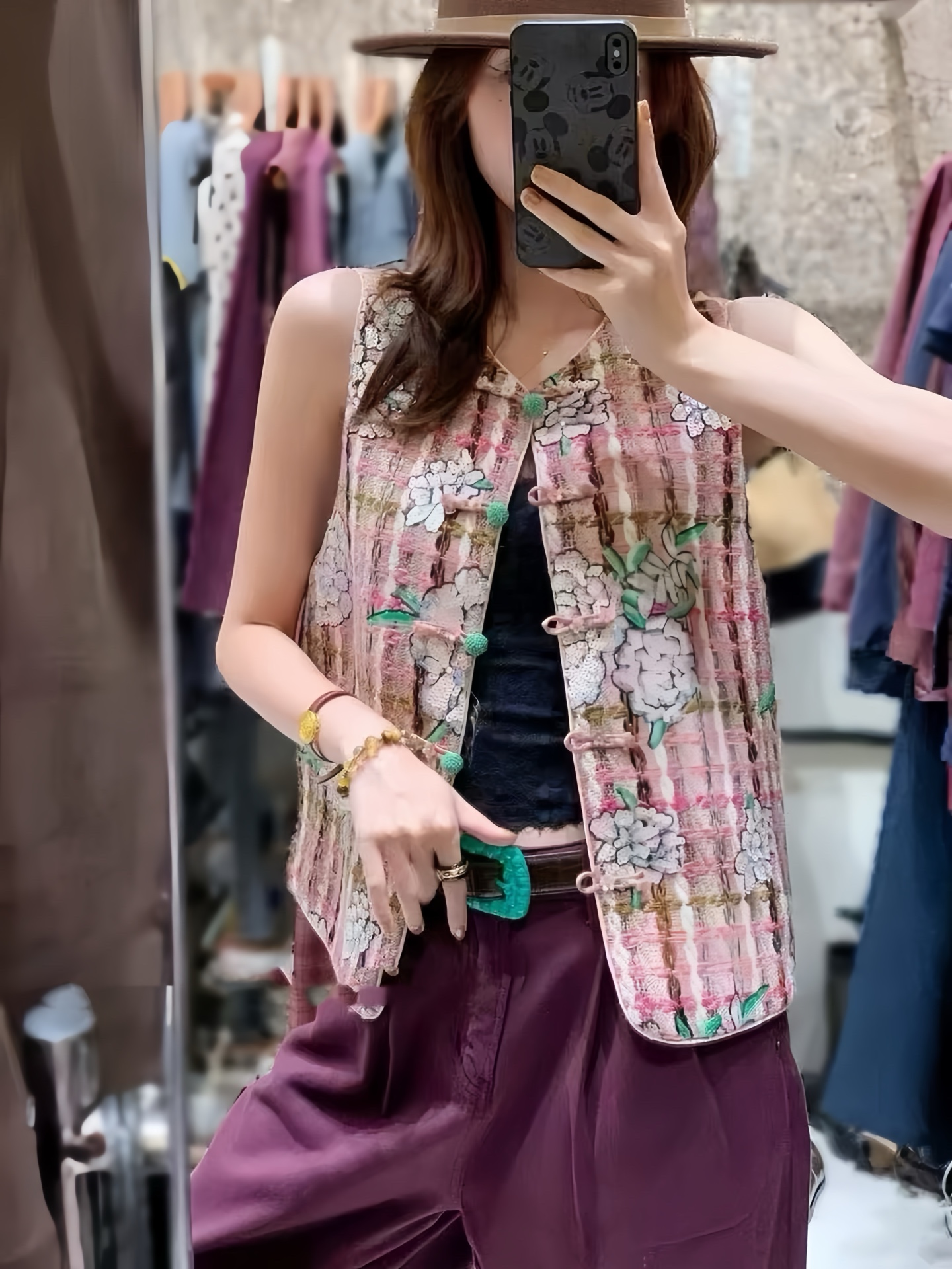 Elegant Floral Embroidered Vest with Chinese Knot Buttons, Luxury Shimmering Sequins 3 i1758201481595 2471 0 1
