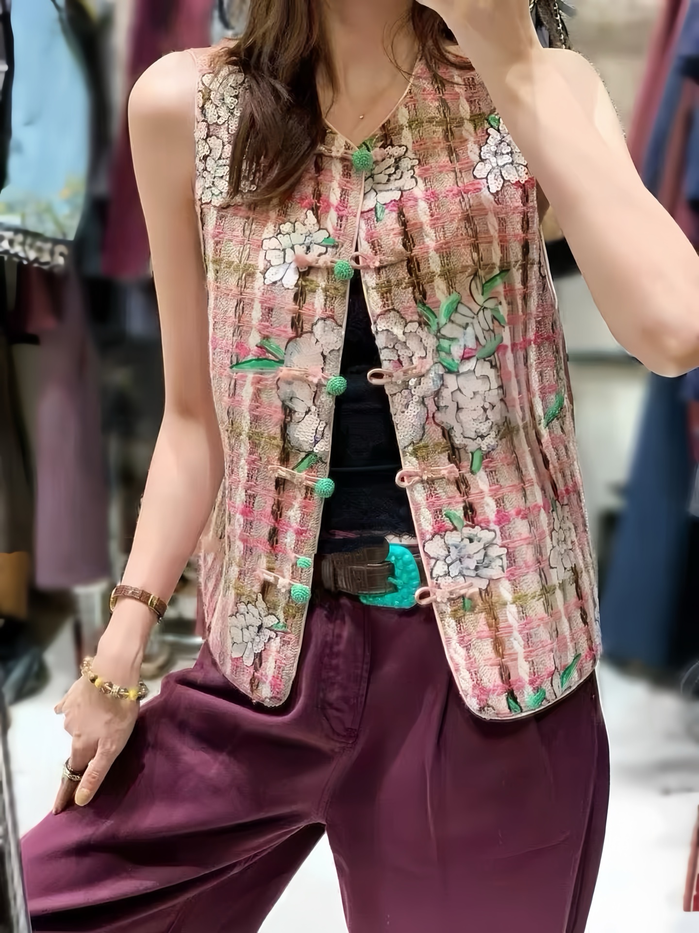 Elegant Floral Embroidered Vest with Chinese Knot Buttons, Luxury Shimmering Sequins 4 i1758201481603 5450 0 2