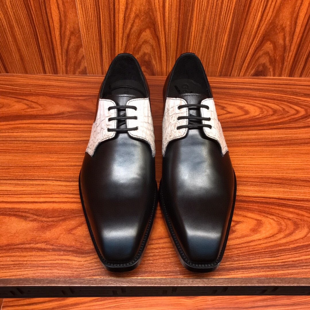 NO:275699,BerⅠuti Pinyuan [crafted by craftsmen] Exquisite white crocodile belly originated from 1988s [pure handmade] British noble royal shoes, exquisite imported Italian cowhide hand-tuned crocodile belly, 38/45 with special maintenance oil, cowhide19860909BerⅠuti 批元【匠师精工打造】精奢白色鳄鱼肚皮 源于1988s【纯手工制作】英国貴族御用鞋履 精用进口意大利牛皮拼手工调色鳄鱼肚皮,38/45 配专用保养油,,cowhide,Men's shoes