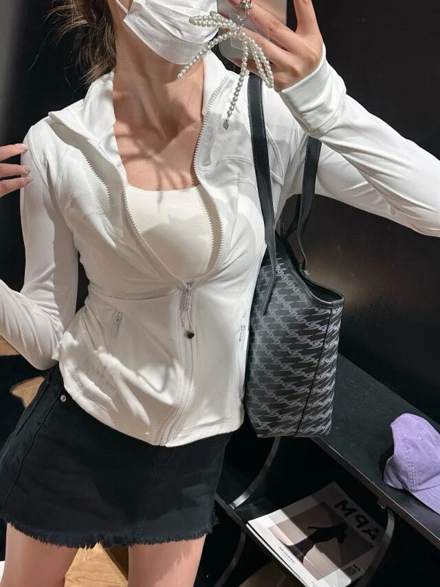 lululemon  瑜伽服外套服装,包 5