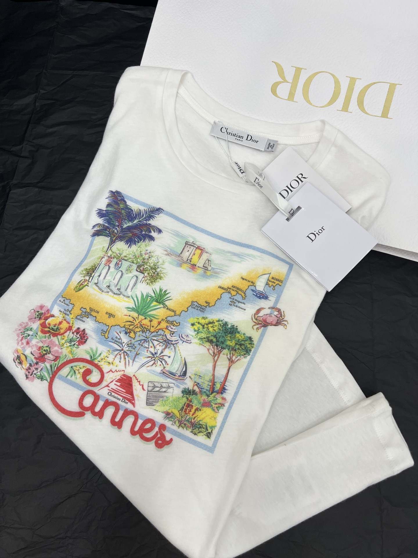 Romantic Seine River T-Shirt: Paris Pattern, Pure Cotton, Comfortable Fit, SML Details. - 图片 3