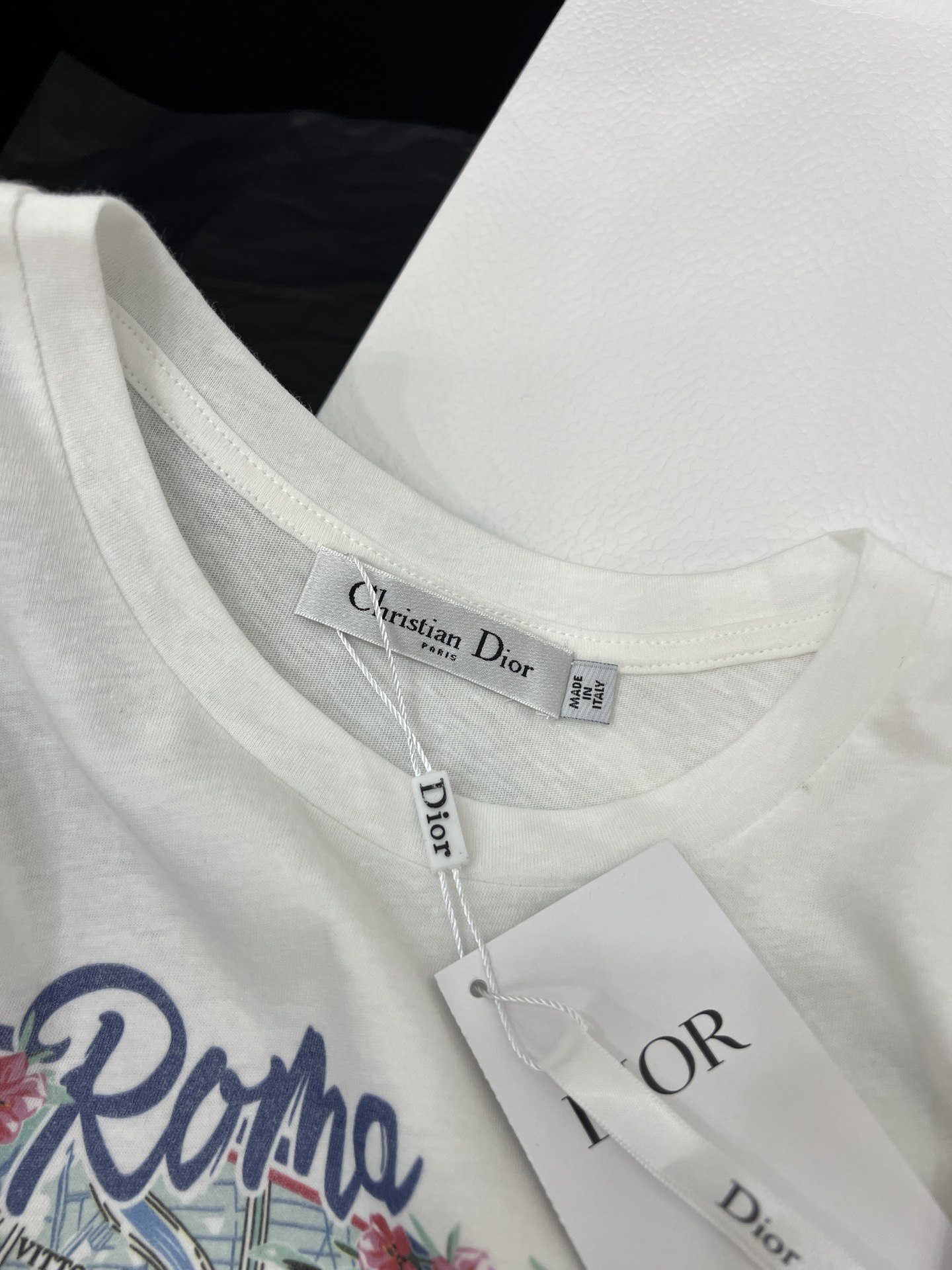 Romantic Parisian T-shirt: Seine River Pattern, Pure Cotton, Comfortable Fit, SML Sizes. - 图片 3