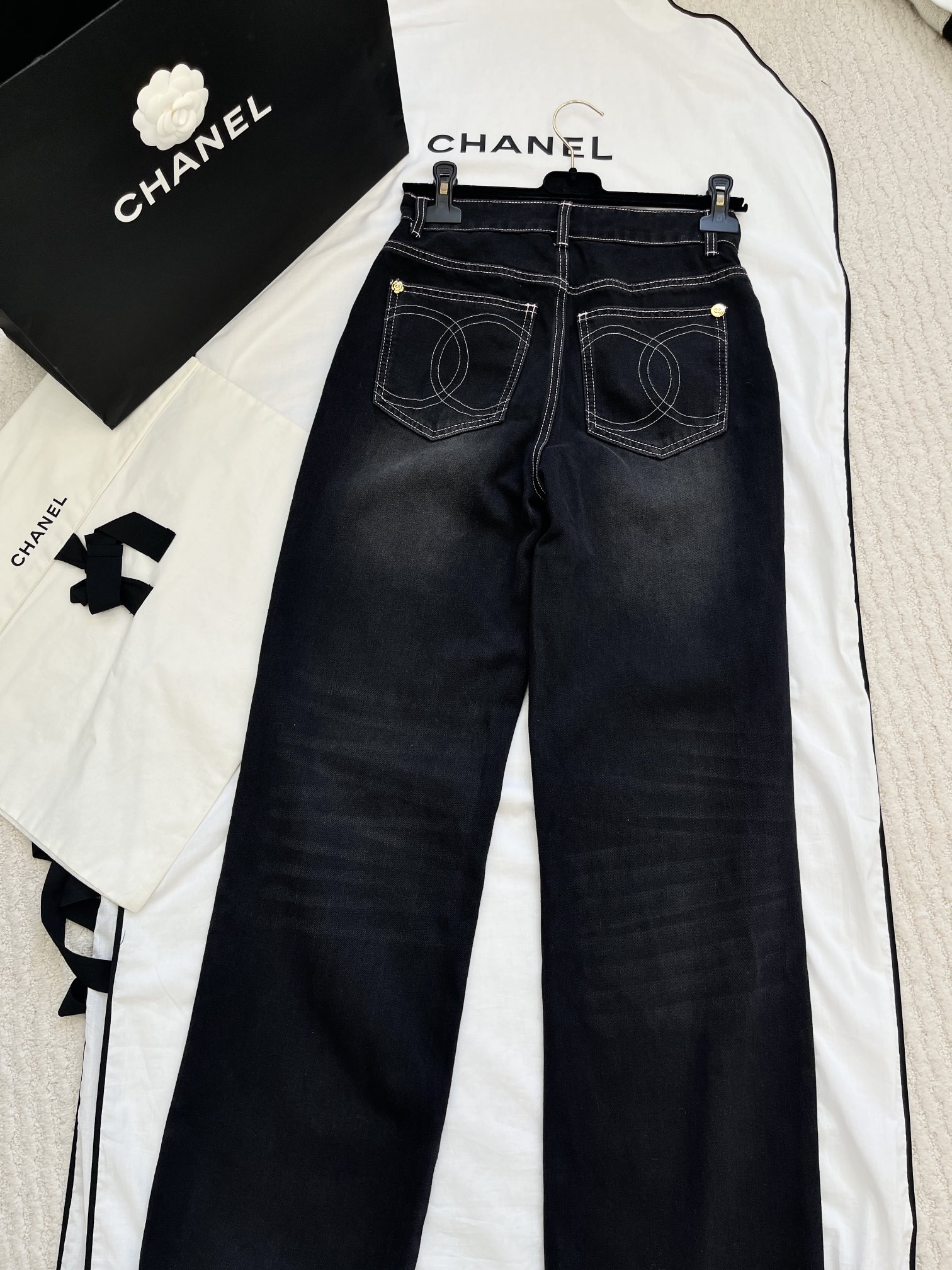 “Stylish Original Female Suit with 25B Packaging by Jennenie’s Stylists” - 图片 5