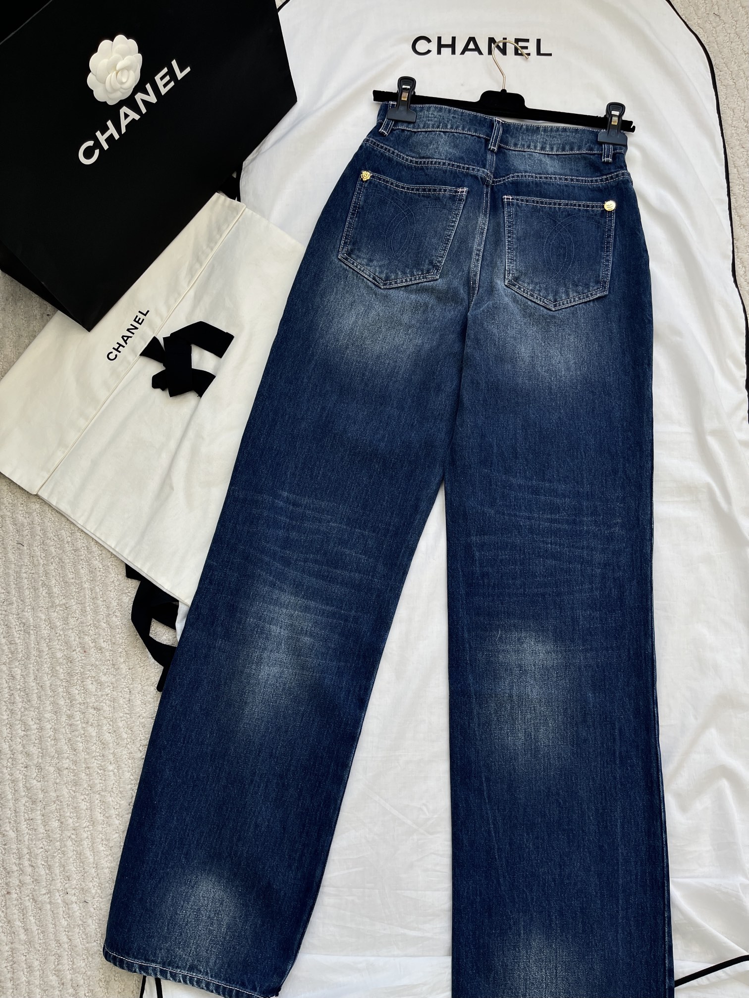 “25B Packaged Jennenie’s Stylish Female Suit: Retro-Washed Pants, Shorts, Long Legs, and Fashion Boss’s Favorite Cowboys” - 图片 5