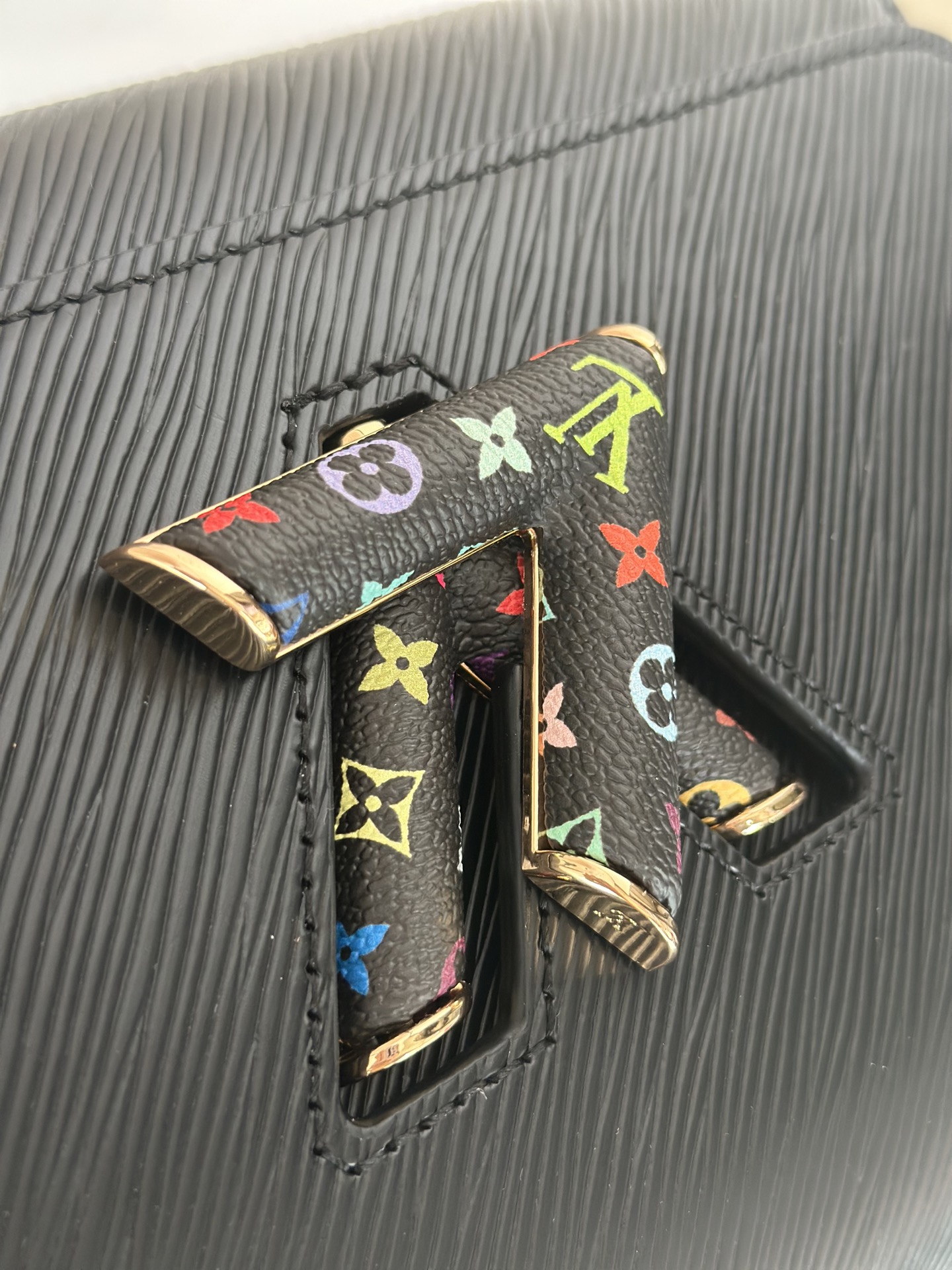 [玫瑰]新款[玫瑰]顶级原版复刻独家实拍📷【TWIST中号手袋】款号50508/13243/13678 本款 Twist