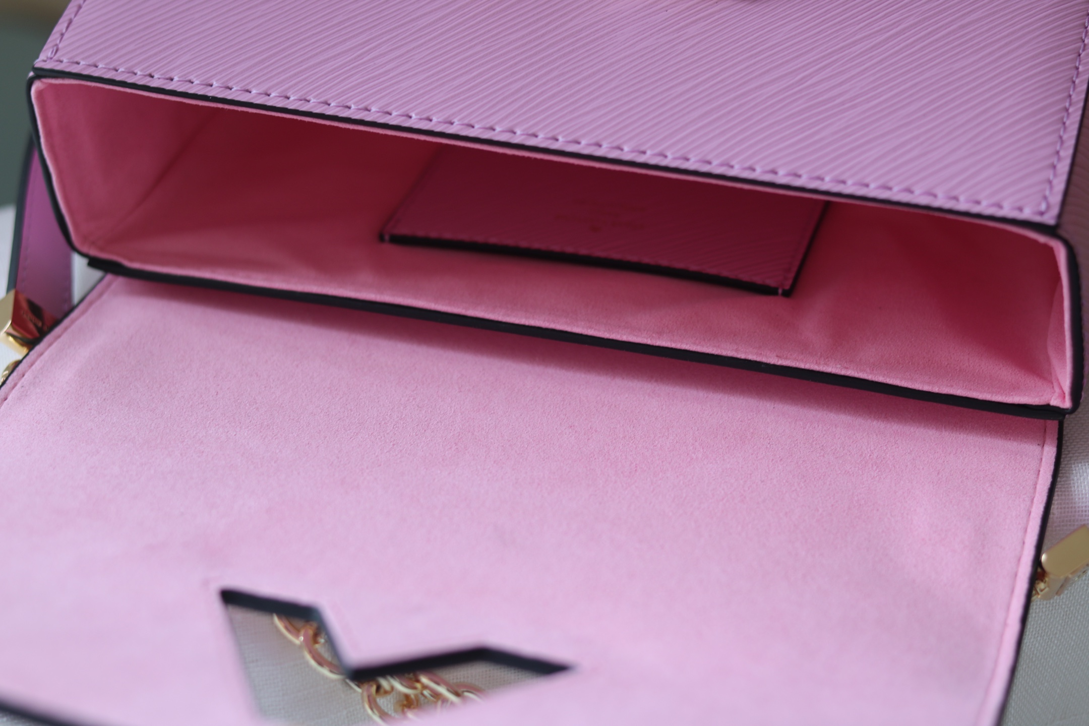 [玫瑰][玫瑰][玫瑰]最新TWIST系列[玫瑰][玫瑰][玫瑰]顶级原版质量[玫瑰][玫瑰][玫瑰]款号50369/5