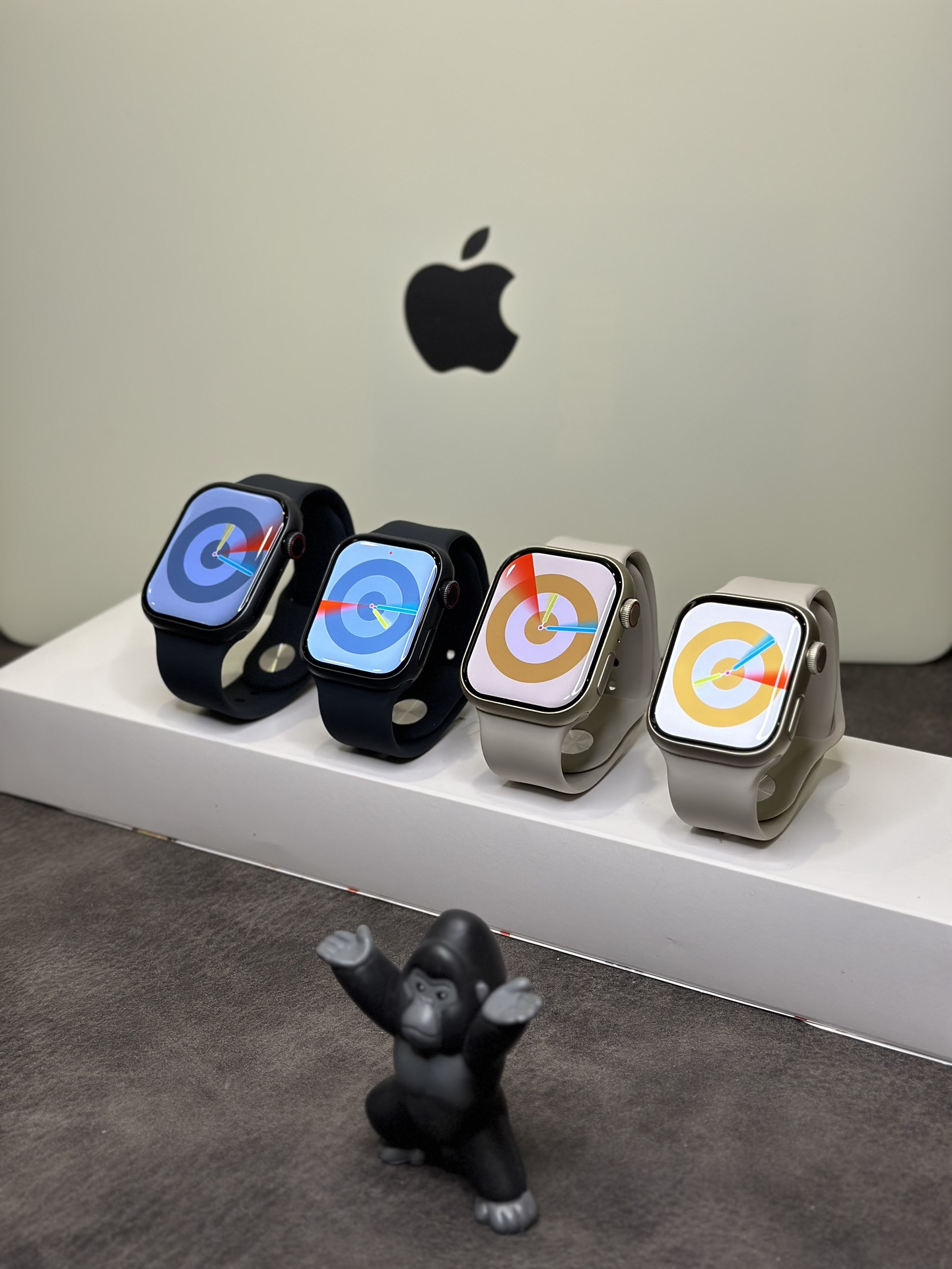 小尺寸出货了‼️💰240 Apple Watch 9代苹果手表 本地2个配色2种尺寸开搞 报货备注