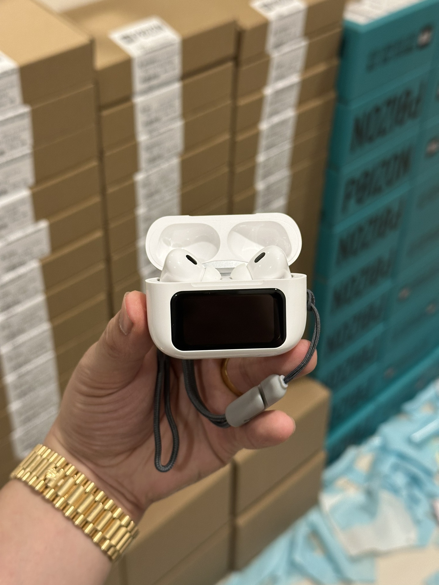 抢先发售‼️💰130
苹果AirPodsPro 3 显示屏耳机
澳洲客户订单 国内第一批发售
35db真实降噪/通透效果 音质绝对稳
新款C口尾插跟包装 包装配件全部有配