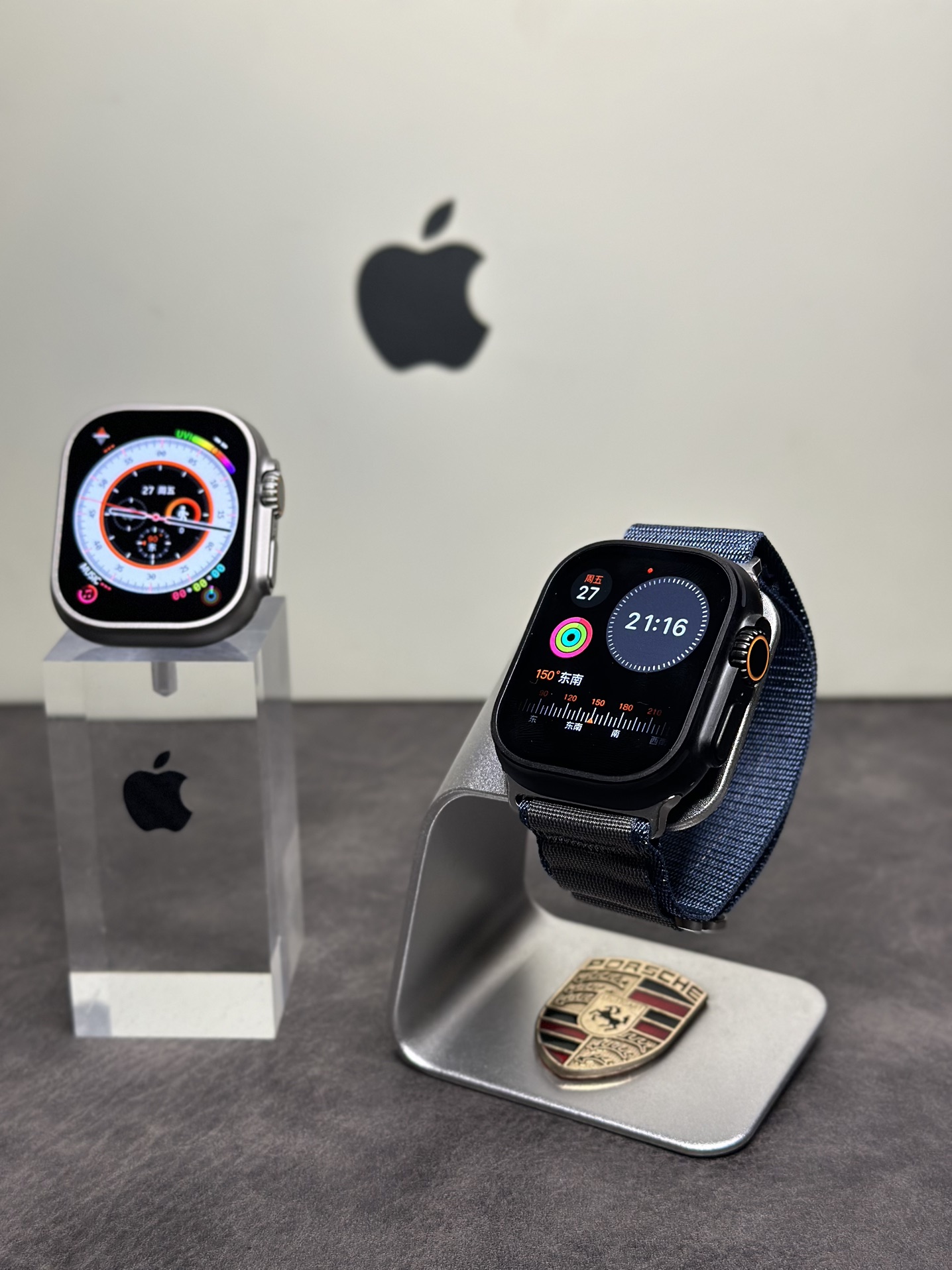 ln毒版出货‼️💰290
苹果AppleWatch Ultra2 手表 2024 黑色款
全新钛合金边框 扬声器开孔跟按键圈全部1:1正确
原壳料开模 外观尺寸跟原装一样 上手看不出假!
通用正品保护壳 孔位全部对应 市面通货目前做不到
原装Oled液晶屏 黑边跟分辨率跟正品一样 目前最屌
49mm钛合金边框 重量质感跟正品完全一样
市面没有任何同行能够做到如此完全1:1复刻
各位可以尽情对比 欢迎打脸 这就是原版开发的底气
内置GPT Ai助手 任何问题都能回答 非常强大
新增噪音检测功能‼️本地相册 地图导航 电子书
本地音乐 股票 AI翻译 录音笔 手电筒 小游戏等功能
不用带手机也能用手表听歌 手表可以连接蓝牙耳机
系统自带175种运动模式 准确记录各种运动数据
IP88级防水设计 再次刷新标准 生活防水无压力
真实心率检测 真实血氧检测 目前最稳定的智能手表
支持息屏显示 屏幕常亮 床头灯等功能
带支付宝离线支付 NFC门禁 语音助手等50种功能
正品该有的我们也都有 给你正品般享受体验
自家开发app 可自定表盘壁纸 查看各种测量数据
绑定app后可接受微信消息 查看信息内容等
软件内置500+种表盘 长期更新表盘 全部免费使用
目前功能最全的一款表 建议各位到手慢慢挖掘‼️
手表标配机头 双表带 手表无线充 说明书 等等
售后要求 外观不磨损 屏幕膜不撕过可退换‼️
售后保修三个月 人为损坏需收取配件费用