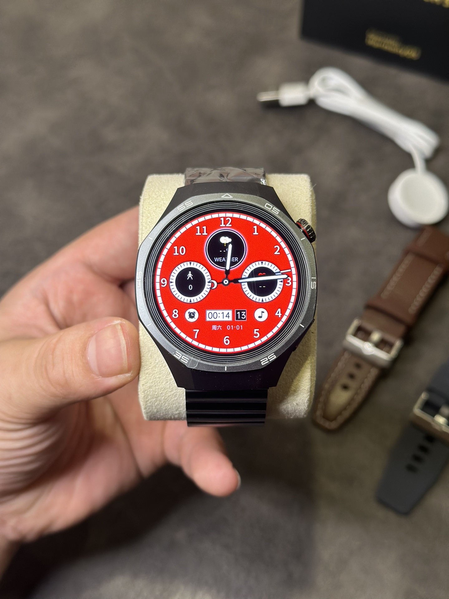 全网唯一正确版 华为HUAWEI GT5 Pro 手表 金属灰 配华为盒子 赠送三条表带 实拍如图