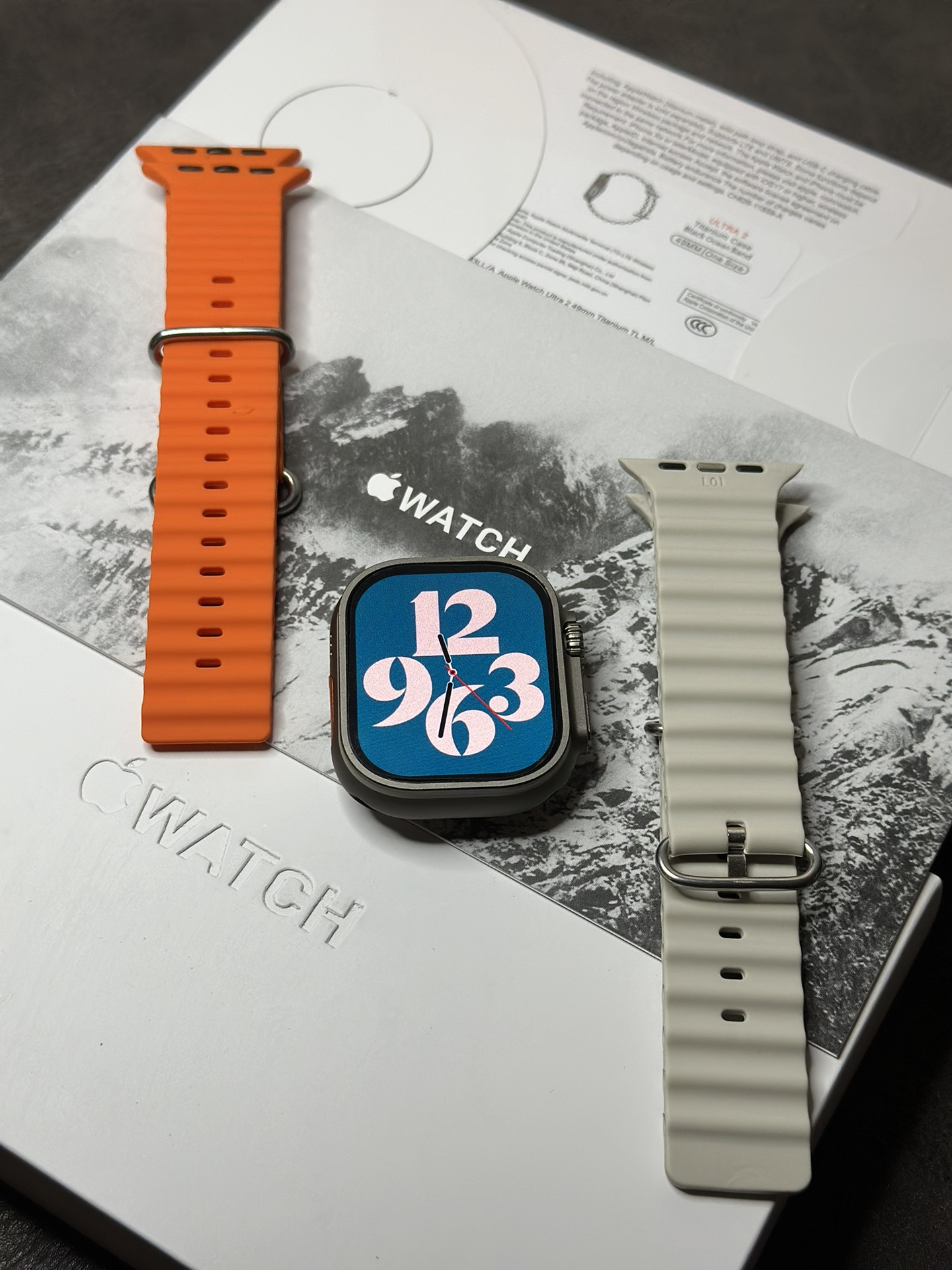 出厂批发价💰320 苹果AppleWatch Ultra2 蜂窝插卡版 赠送图中2条表带 可挑选其他款式表带