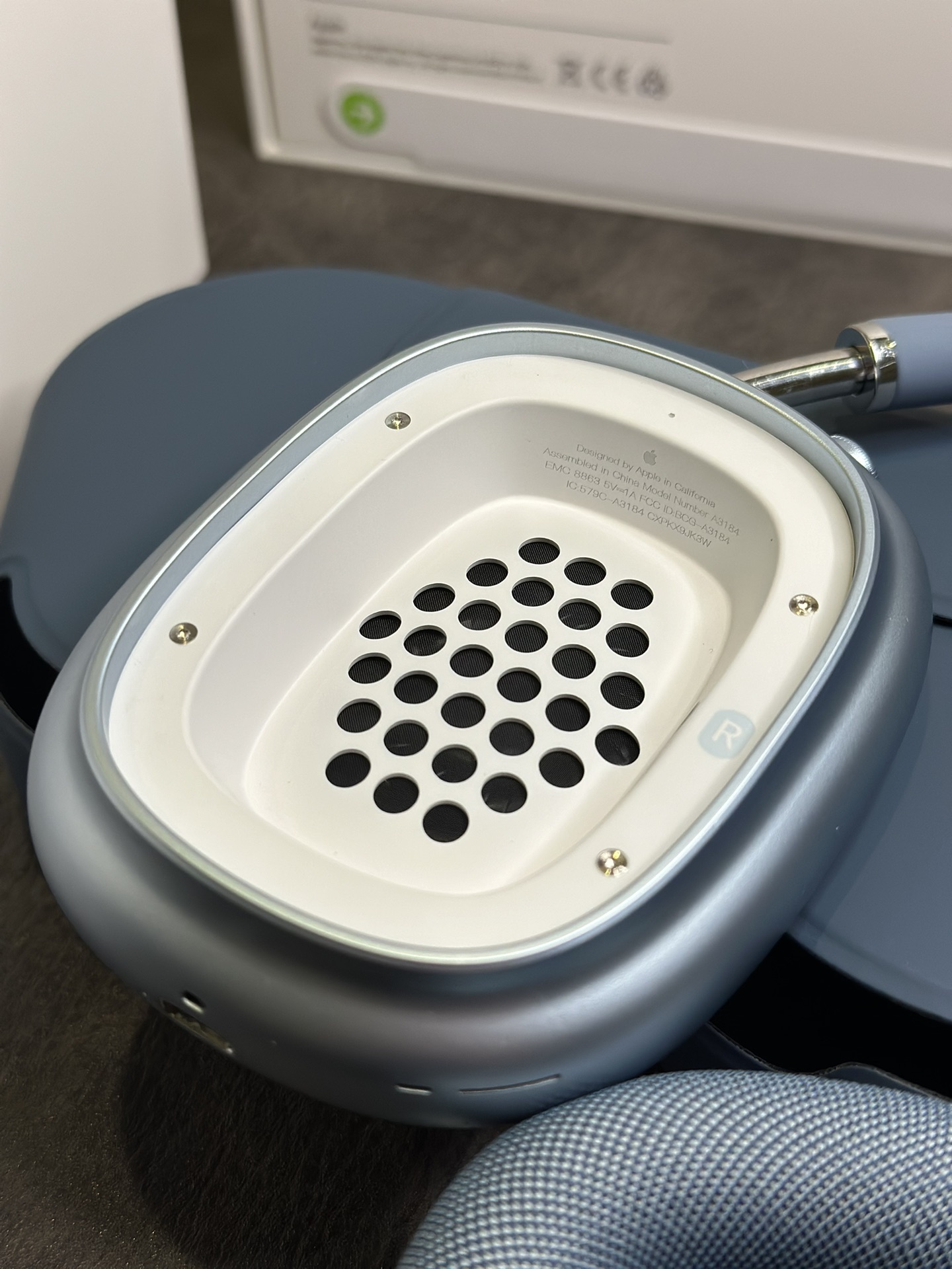 实物细节图 AirPodsProMax二代 蓝色 包装配件都跟原装一样 充正版本