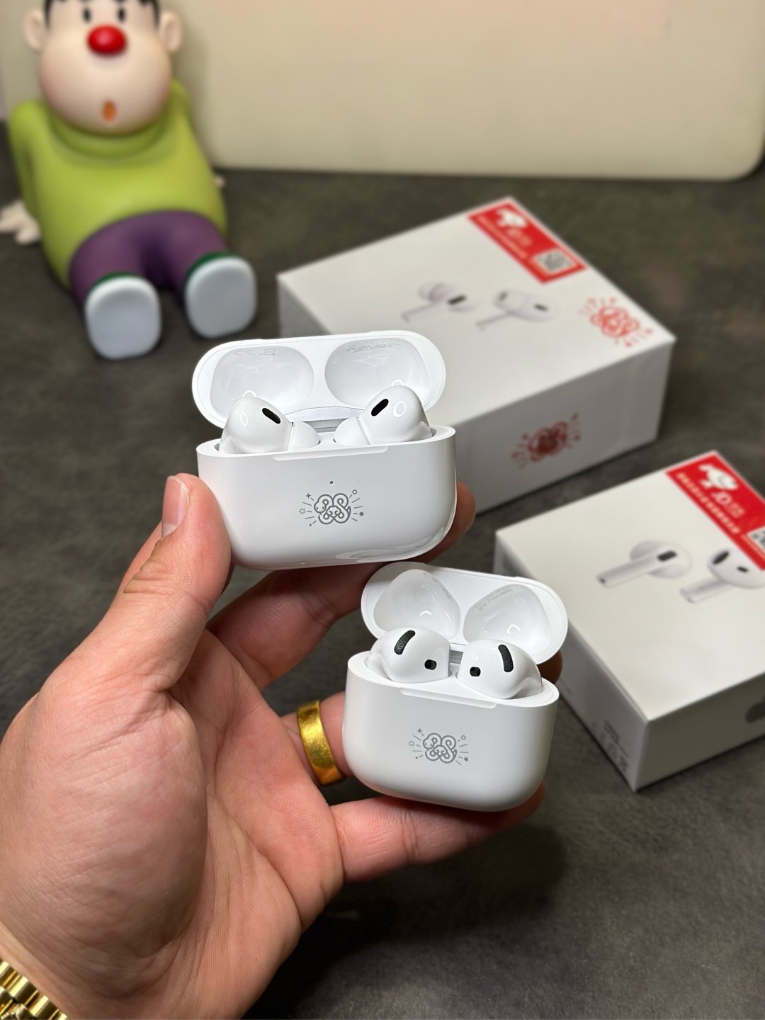 两种款式都有货‼️ AirPods4/AirPodsPro2 蛇年限定 半入耳跟入耳式 35db降噪效果