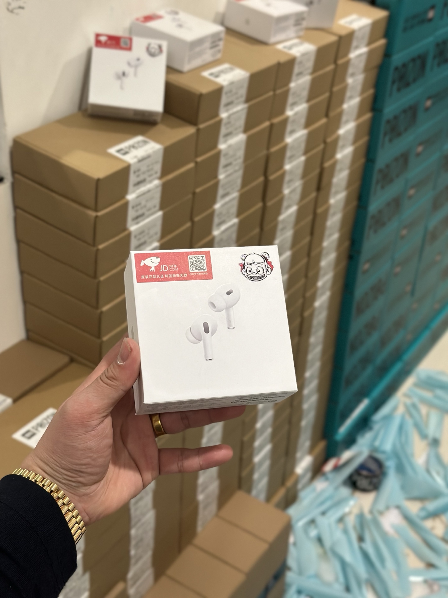 搞完下班[呲牙] 哪吒纪念款耳机 稳定输出中‼️