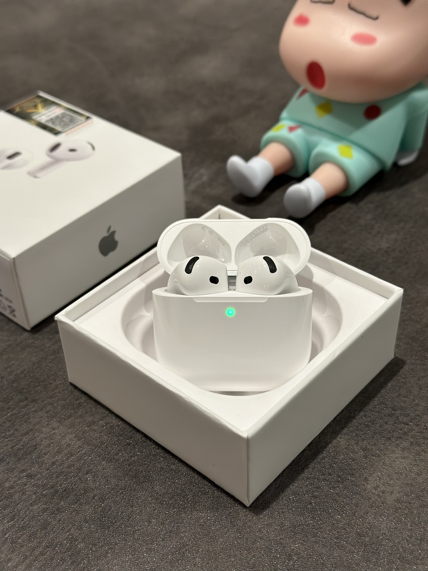 出厂批发价💰180
京东充正版 苹果AirPods4 带ANC降噪
正品一样的品质 真实35db降噪通透效果
升级头部动作感知 点头接听电话/摇头拒绝接听
带自适应音频 个性化音量 对话感知等
全新升级芯片 带陀螺仪 真实空间音频头部跟踪
真实降噪 通透 真实语言助手 可通过耳机唤醒Siri
支持iOS18系统弹窗 完美解决假货无法验证界面
新款C口充电孔 隐藏式指示灯 背面按键取消
采用全新升级敲击连接方式 充电仓底部带外放喇叭
支持无线充 纽扣电池单耳续航长达7小时
本机带序列号 五码合一 官网同步可查!
改名 定位 触控操作 入耳检测 原装有的功能全部实现
质量非常顶 区别市面通货 欢迎对比打脸
报货默认赠送保护壳 无线充 发票 京东包装盒等
售后保修三个月 耳机外观没磨损15天内可退换‼️