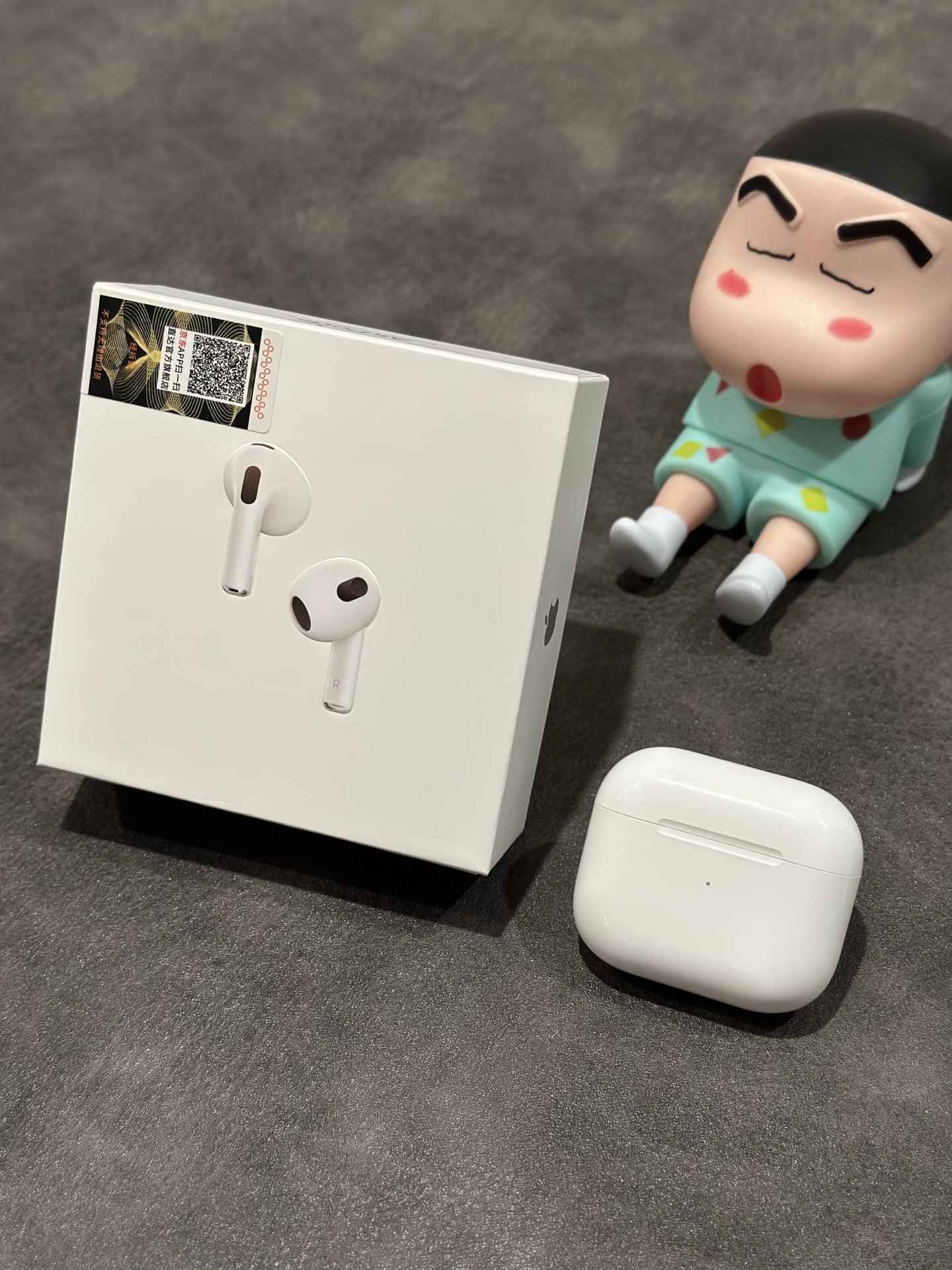 出厂批发价💰130
京东充正版 苹果AirPods3 简称四代
顶配定制充正版本‼悦虎1562AE高配芯片
升级钢铁纽扣电池 续航时间6小时 带空间音频
本机带序列号官网可查!所有功能和正品一致‼
目前市面最顶配可混正版本 支持任何检验方式
还原原装一样外观 原装原厂壳 灰白指示灯罩
美纹缝 空间音频 入耳检测 触压切歌 接听电话
三真电量 超长续航 通话/听音乐可达6小时左右
改名 定位 触控操作 入耳检测 原装有的功能全部实现
质量非常顶 区别市面通货 欢迎对比打脸
报货默认赠送保护壳 无线充 发票 京东包装盒等
售后保修三个月 耳机外观没磨损15天内可退换