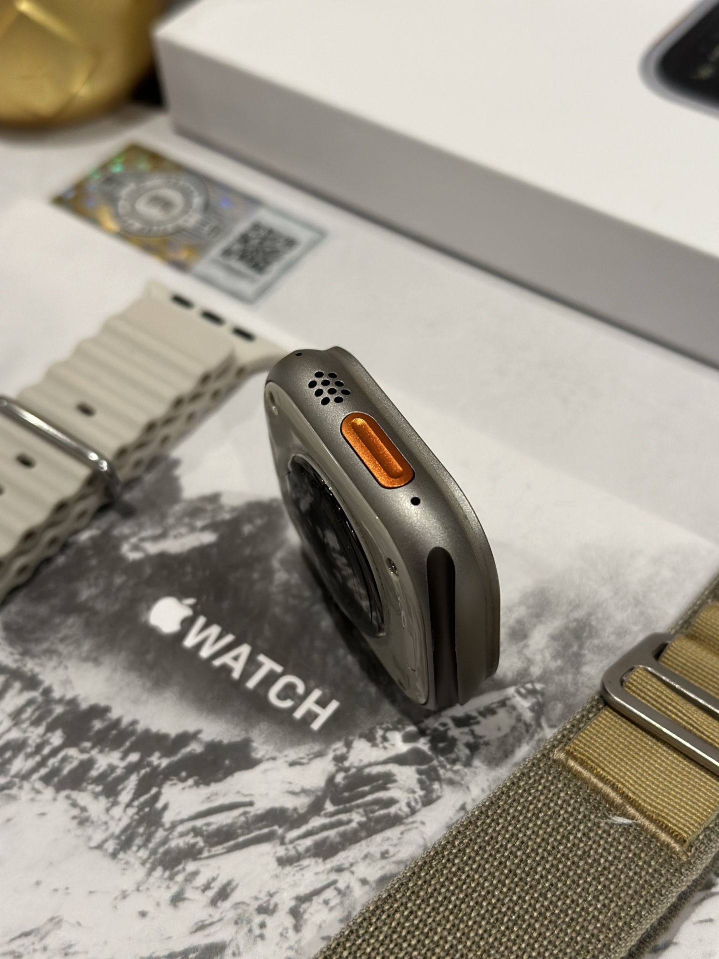 出厂批发价💰290
ln毒版 苹果AppleWatch Ultra2 蓝牙手表
莆田工厂订单 真正1:1完美复刻 可通用正品配件
目前唯一能跟正品通用配件的版本 认准这一点‼️
市面其版本都无法做到能用正品保护壳跟配件
包装跟正品一样带苹果logo 高端复刻认准莆田制造
外观细节做工功能甩华强北那些山寨电子垃圾两条街
原装AMOLED臻彩屏 支持屏幕常亮以及熄屏显示
支持300+自定义表盘 主题风格随你切换 全部免费‼️
重磅功能来了!!各位注意看介绍
支持手机微信消息即时提醒(支持iOS/Android)
支持蓝牙通话/NFC门禁卡 离线付款码 噪音检测等
本地相册音乐/不带手机也可以离线连接蓝牙耳机听歌
录音 股票 小说 股票信息 解压小游戏等 功能非常多
• 上百种运动模式 实时记录运动数据
• 精准心率/ 睡眠质量深度分析
• 女性健康周期提醒 贴心呵护每一天
内置ai智能助手 随时解答你的任何疑问
电池全面升级 日常使用续航2天待机可达7天
强烈推荐各位入手一试!到手不满意包退换
本产品支持售后
质量问题保修三个月 屏幕膜没撕过可退换‼️