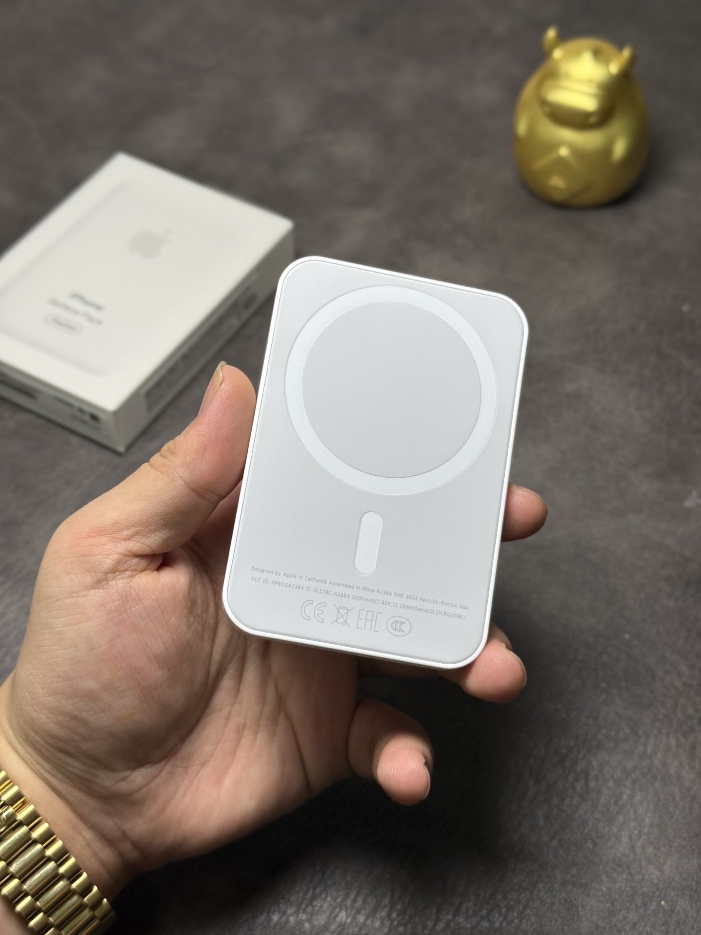 双12福利特价💰40
苹果MagSafe磁吸充电宝 高配版
跨境电商客户订单 高配1:1版本 带序列号
轻轻一靠 自动吸附 显示苹果弹窗充电动画
莆田工厂订单 专供外贸客户 真实3000毫安电池
秒杀市面华强北低配虚标版本 欢迎各位拆机对比
充电效率跟原装一样 单次可给手机充电60%左右
高效回血告别电量焦虑✔️应急充电必备神器

本产品售后保修三个月 外观没磨损支持退换‼️