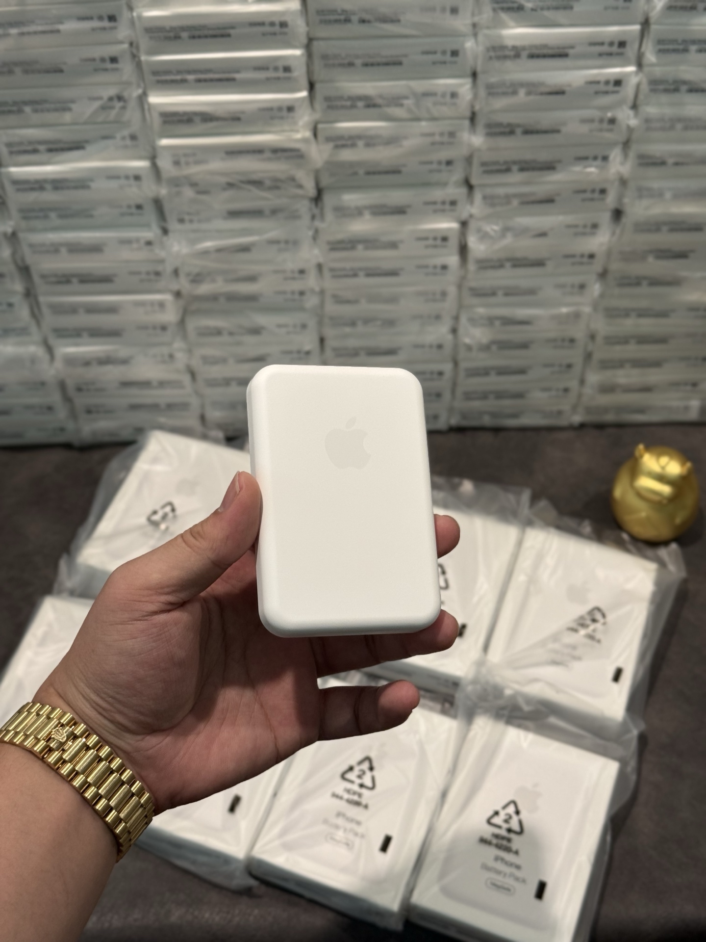 苹果MagSafe磁吸充电宝 携带非常方便💯外出旅游必备神器