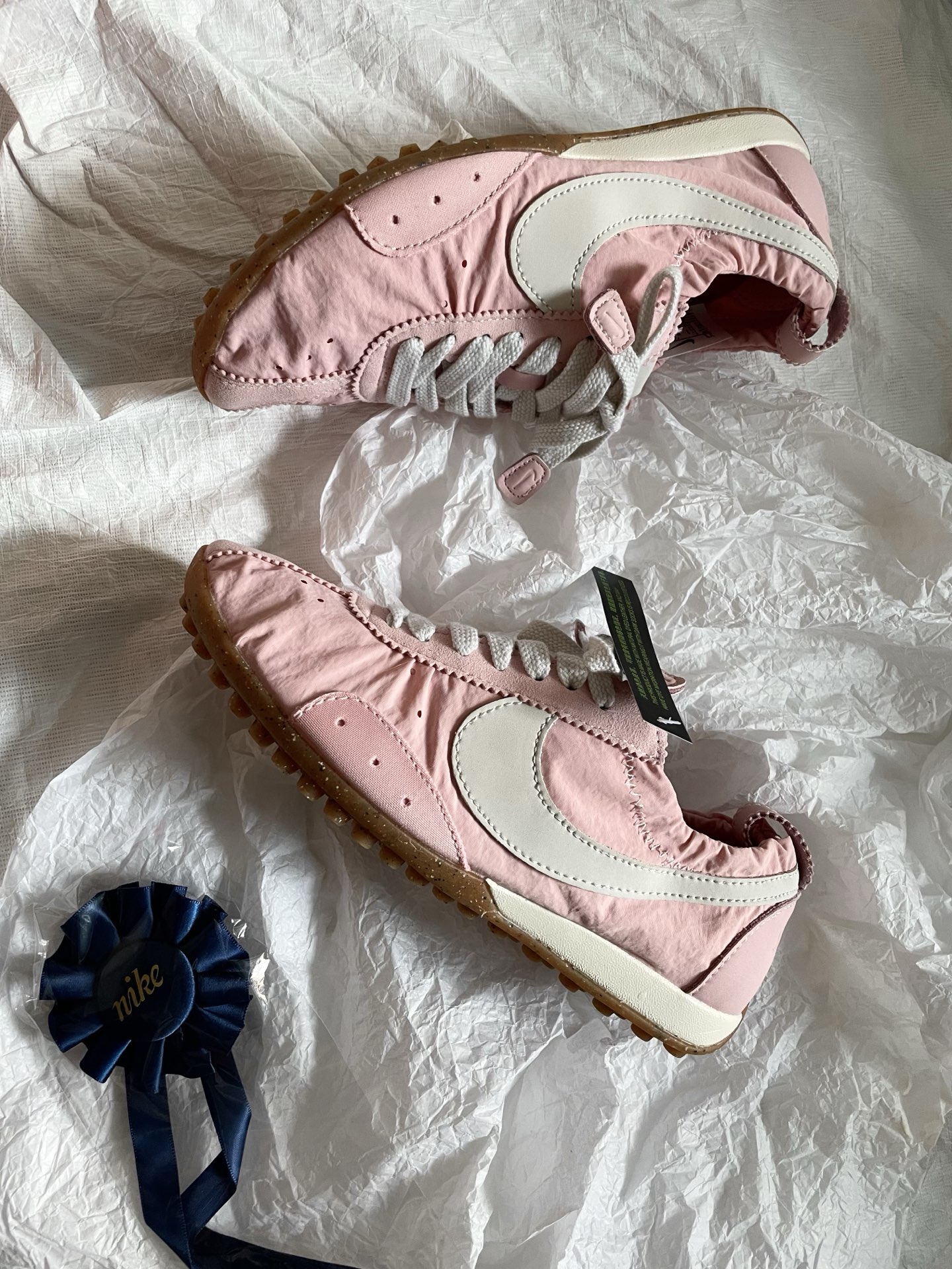 NO:613795,Pink details;,casual shoes/sneakers,sneakers19860909粉色细节；,休闲鞋/运动鞋,sneakers,Women's Shoes