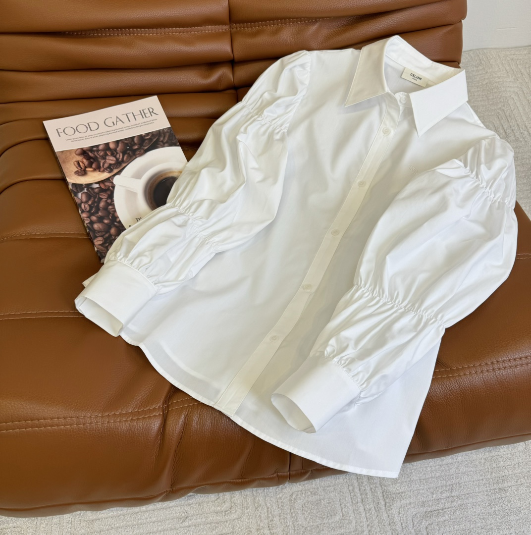 时髦别致24ss竹节泡泡袖设计白色衬衫颜值很高的一件衬衫单穿真的赞爆了秒吸睛两个竹节泡泡袖设计非常好看有