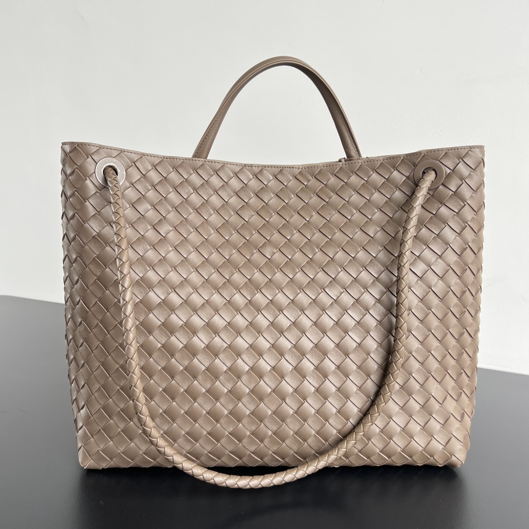 #Bottega Veneta 2023 spring and summer new Andiamo handbag, many stars have the same style 🎈 743575 photo 4