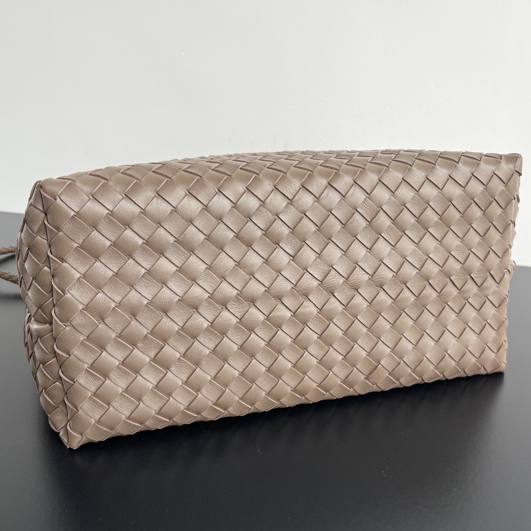 #Bottega Veneta 2023 spring and summer new Andiamo handbag, many stars have the same style 🎈 743575 photo 6
