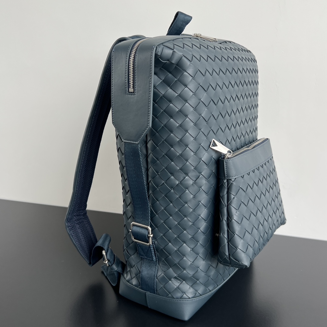Bottega Veneta Blue 42x30x13cm everyday