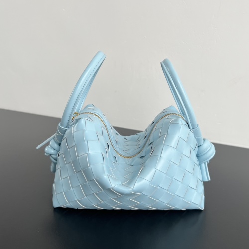 Bottega Veneta Loop Bag: Classic Design, Oversized Buckle, Versatile Style 1 Bottega Veneta Loop Bag: Classic Design, Oversized Buckle, Versatile Style