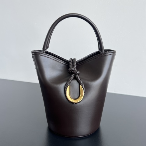 Liberta Bucket Bag with Braided Knot and Horseshoe Clasp, 22x18x15 cm 1 Liberta Bucket Bag with Braided Knot and Horseshoe Clasp, 22x18x15 cm