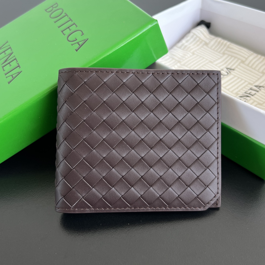 Bottega Veneta Piccolo Bi-Fold Wallet with Intrecciato Weave, Brown Leather