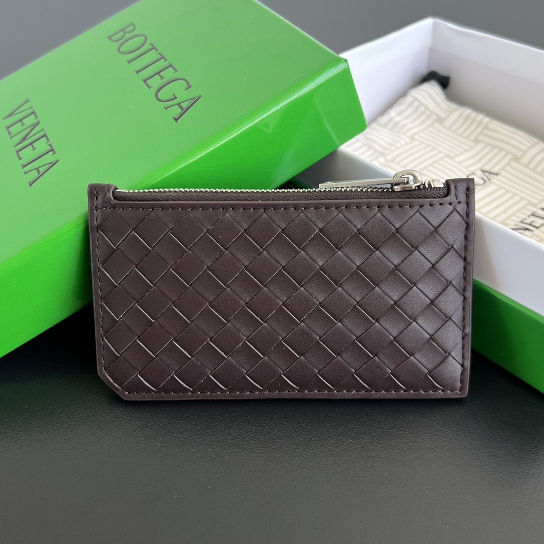 Bottega Veneta Zip Card Case - Woven Leather, Stylish & Compact Wallet