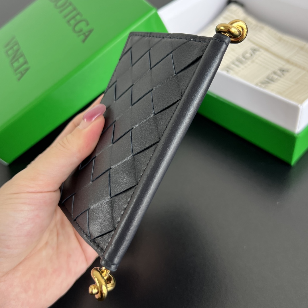 Короткий кошелек для карт Bottega Veneta Solstice 810596