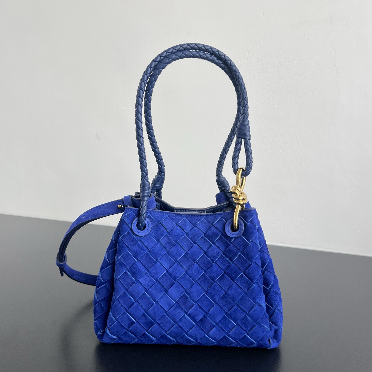 Сумка Bottega Veneta с плетением Intrecciato