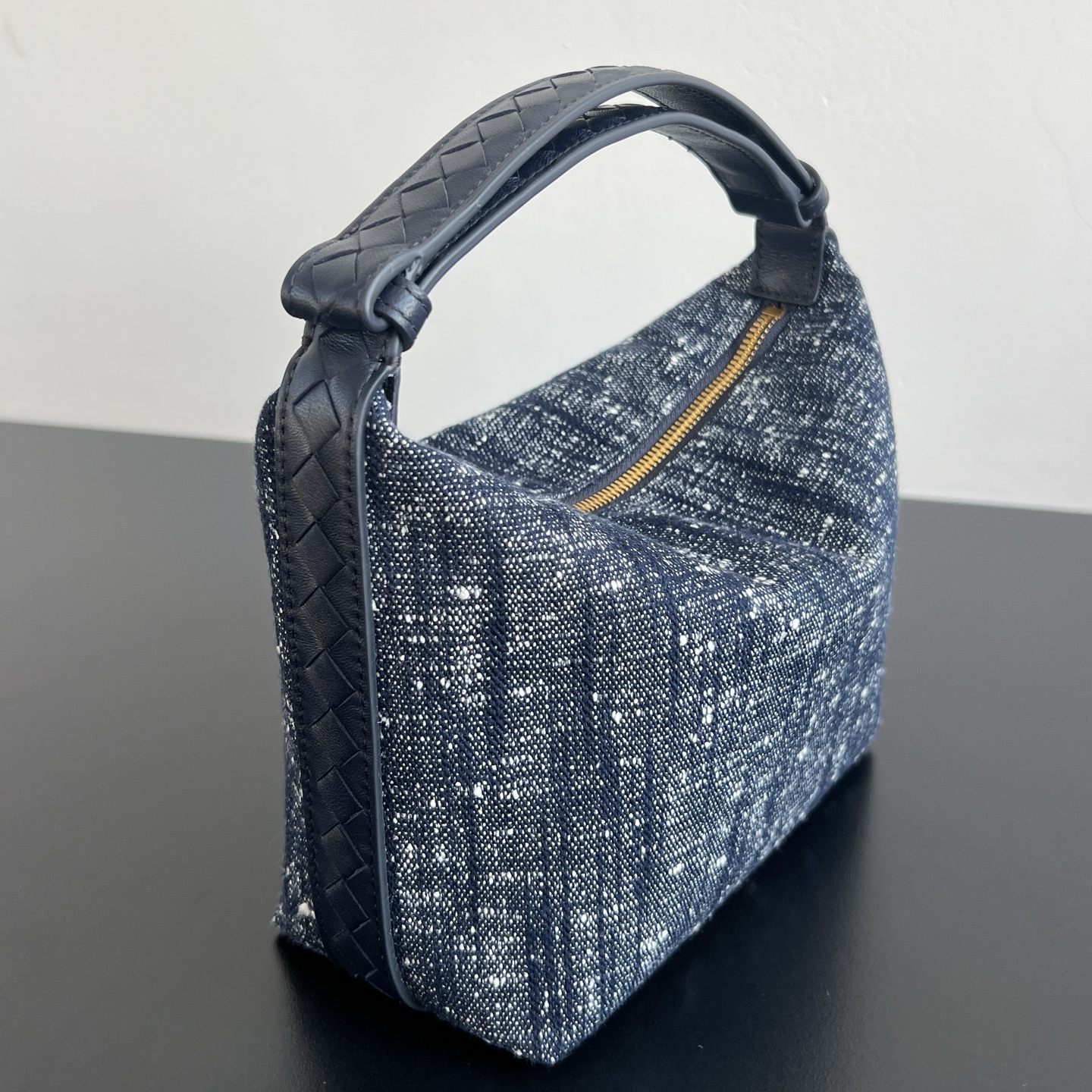 Сумка Bottega Veneta Wallace из джинсовой ткани