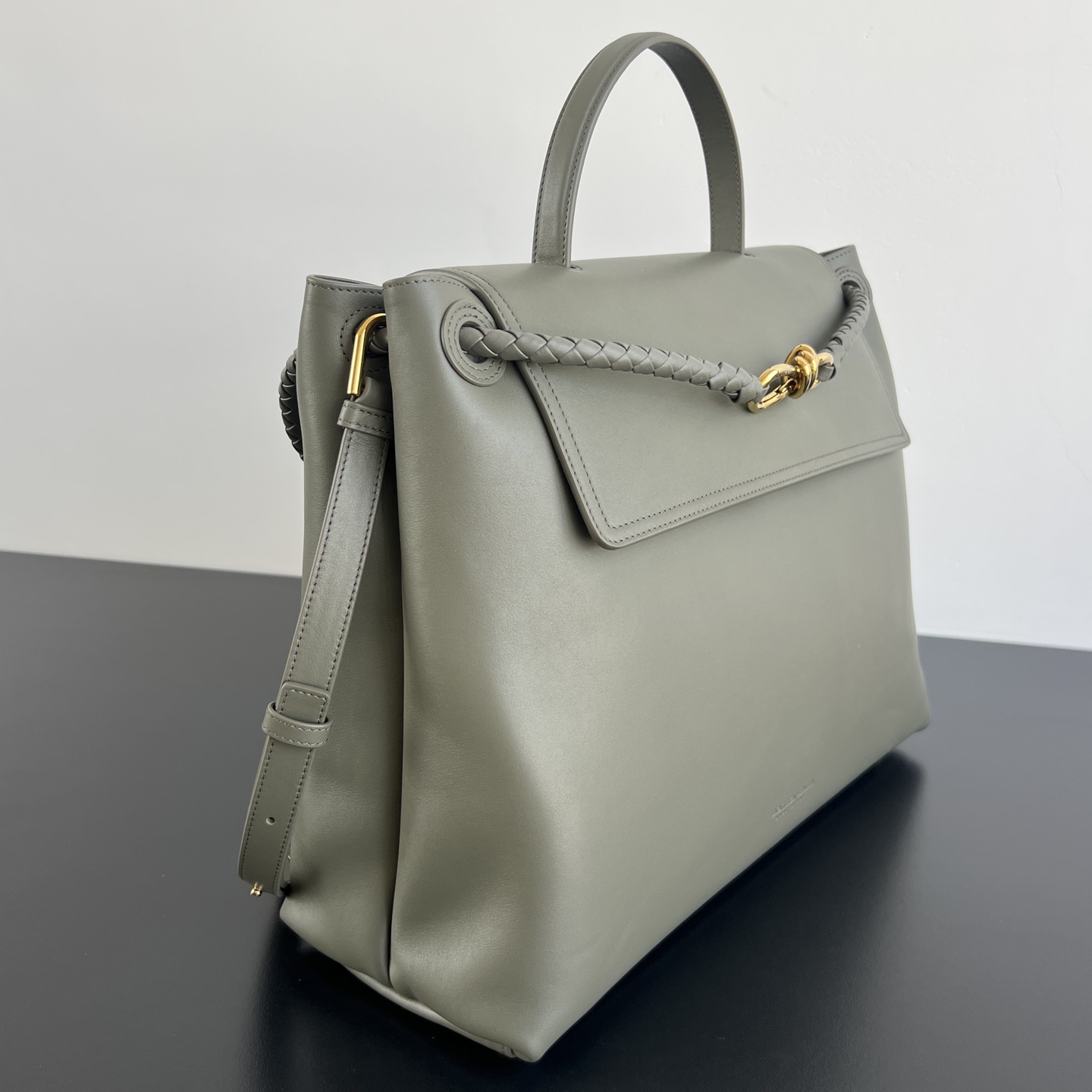 Сумка Bottega Veneta Ciao Ciao